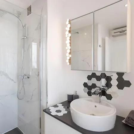 Bliss - 12mn A Pied Du Palais, 5mn Plages, Clim, Terrasse アパート